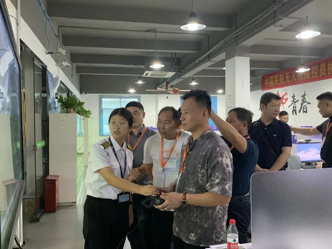 全球鷹無人機(jī)實(shí)操